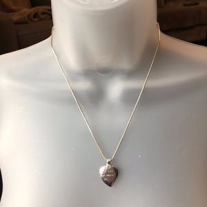 Sisters 925 Silver Heart Pendant and Chain